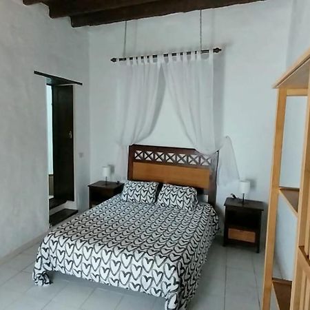 Suite Casa Rural Los Patios, Conil ติอาส ภายนอก รูปภาพ