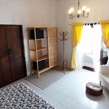 Suite Casa Rural Los Patios, Conil ติอาส ภายนอก รูปภาพ